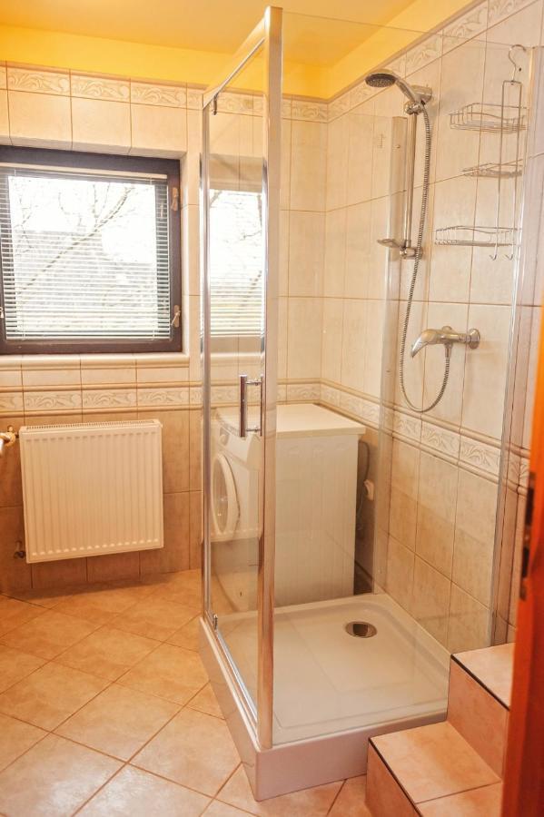 Za Gorami, Za Lasami Mysłakowice Kültér fotó